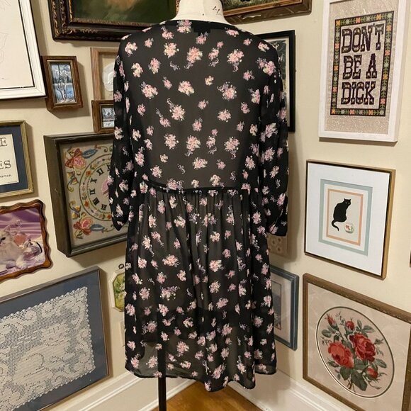 Torrid Womens Black/Pink Floral V-Neck Sheer Chiffon Dress with Pockets Size 2 - Picture 3 of 4